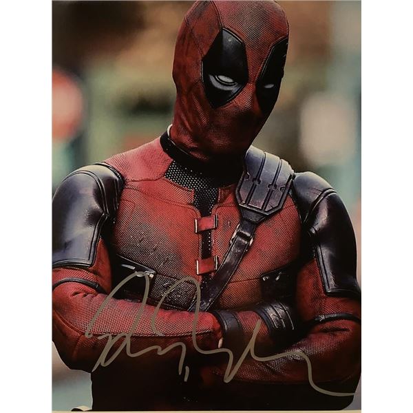 Deadpool Ryan Reynolds signed photo