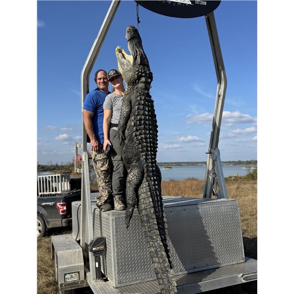 American Alligator Hunt for 2 w/ God’s Country Outfitters (San Mateo, FL)