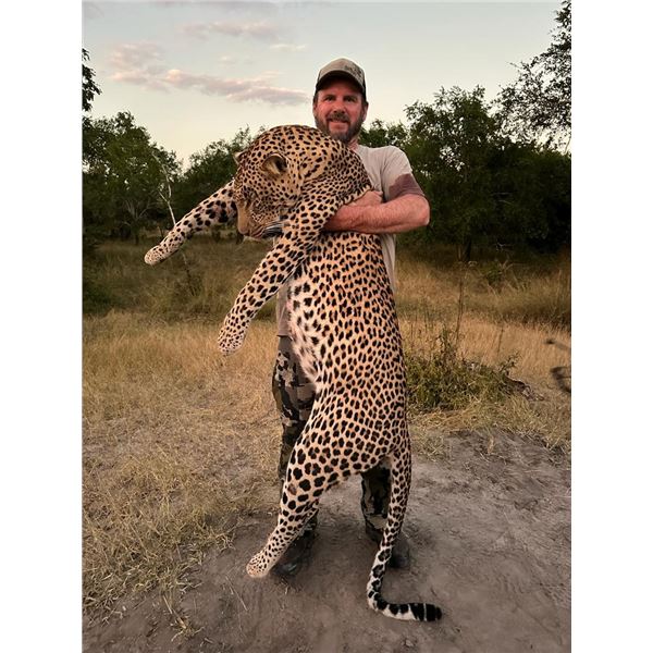 Tanzania Leopard Hunt with $3,000 Taxidermy Credit, 10 Days, 1 Hunter