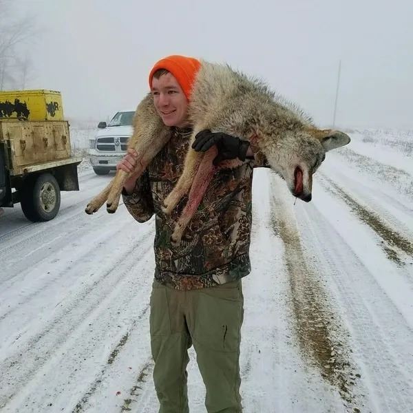 MICHIGAN – 1 NIGHT THERMAL COYOTE HUNT FOR 2 HUNTERS