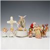 Image 1 : 8pc Holiday Decorations, Ornaments and Music Boxes