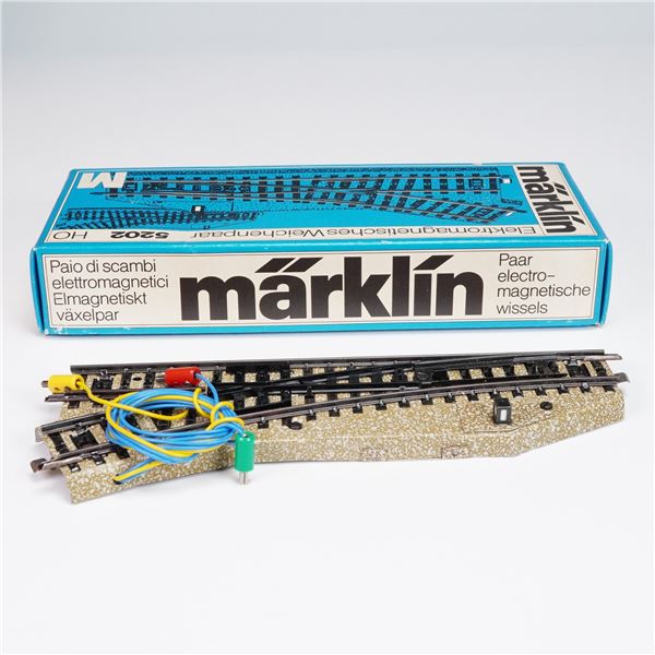 Marklin HO Scale Railroad Solenoid Operated Turnouts HO5202