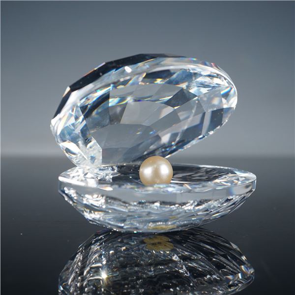 Swarovski Crystal Figurine, Large Shell with Pearl