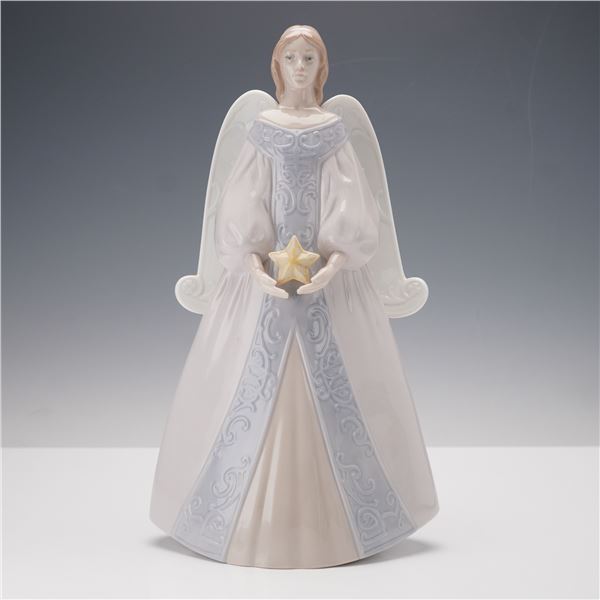 Lladro Porcelain Figurine Star Cantata 01008181