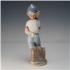 Image 3 : Lladro Porcelain Society Plaque and Figurine