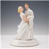 Image 2 : 2pc Lenox Opal Innocence Bride and Groom Cake Topper with Heart-Detail Bowl