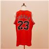 Image 5 : Michael Jordan Signed Chicago Bulls Red Jersey 1997-98 w/ Hologram