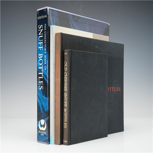 4pc Book Collection on Chinese Snuff Bottles