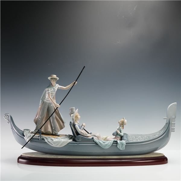 Lladro Porcelain Sculpture with Base, In the Gondola 1001350