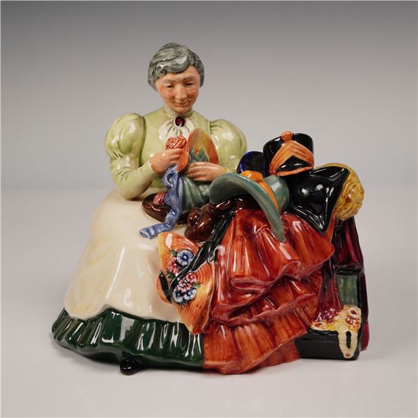 Royal Doulton Figurine, Wardrobe Mistress HN2145