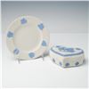 Image 1 : 2pc Wedgwood Greco-Roman Inspired Jewelry Dish & Decorative Plate