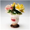 Image 1 : Nuova Capodimonte Italian Porcelain Floral Centerpiece