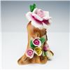 Image 3 : 3pc Nuova Capodimonte Porcelain Floral Sculptures