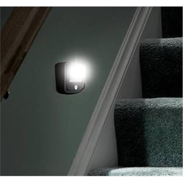 Mr Beams MB520 Step/Deck Light with 20-Year LED Lifespan