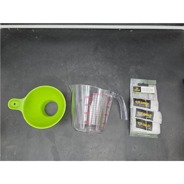 Measuring Jug with Funnel and Golden Sack 4-Pack Kit