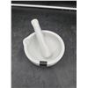Image 3 : Danesco Cordon Bleu Ceramic Mortar and Pestle, Model 900027XWH