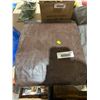 Image 1 : Large Brown Tarp With Grommets