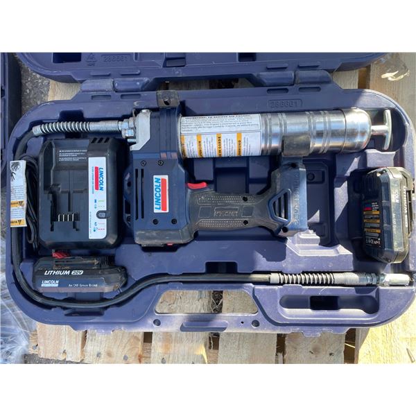 Lincoln PowerLuber Grease Gun Kit with Lithium-Ion Batteries and Charger