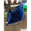 Image 1 : Electric Heated Waterproof Tote With Handles