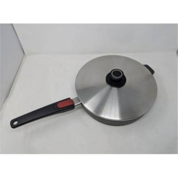 Woll Frying Pan with Removable Handle and Lid, 24cm Diameter