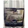 Image 3 : Comfy Bamboo World Queen Size 7-Piece Graham Comforter Set