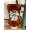 Image 4 : Heinz Tomato Ketchup, 20 x 575 mL Bottles, Easy Squeeze Upside Down