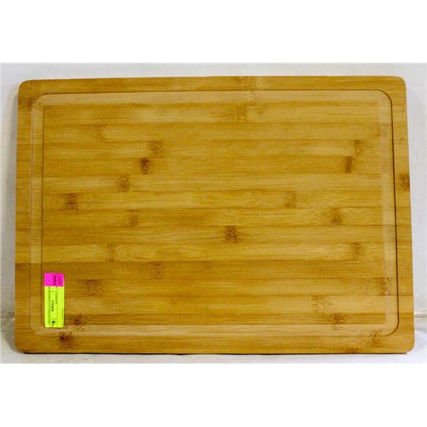 NEW WOODEN CUTTING BOARD