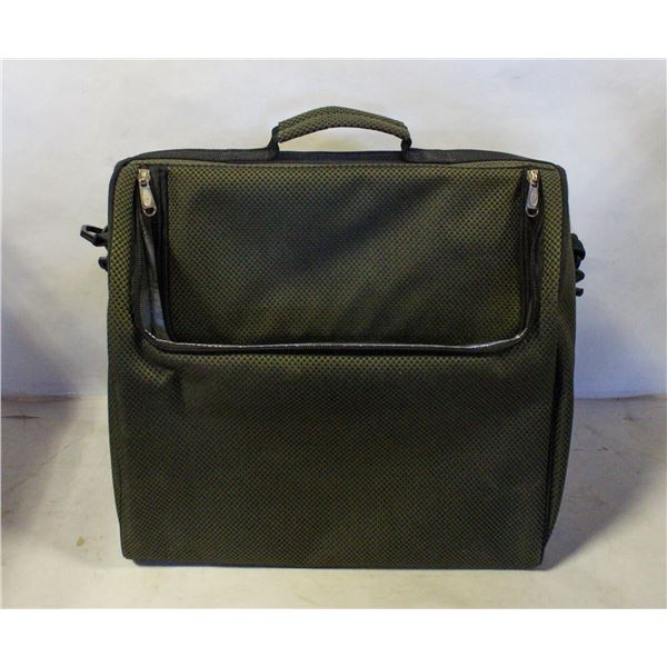 INSULATED CARRYING BAG