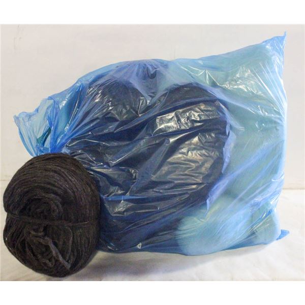 LARGE BAG OF ASSORTED YARN/WOOL