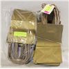 Image 1 : NEW GOLD BOUTIQUE BAGS 2X25