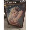 Image 1 : POSING LADY PUZZLE FRAMED