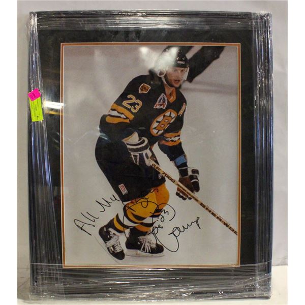 NEW FRAMED AUTOGRAPHED PHOTO OF FORMER