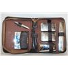 Image 1 : VINTAGE MEN'S GROOMING KIT