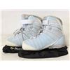 Image 1 : LADIES SZ 7 BAUER SKATES