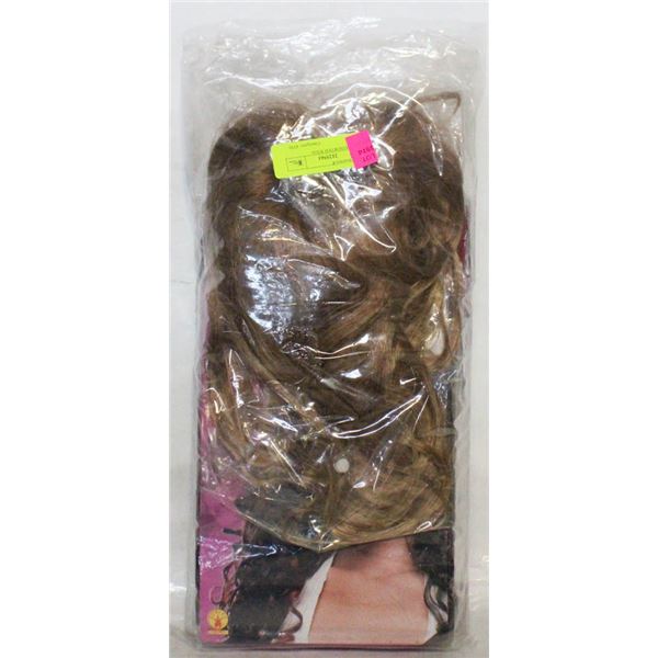 LOT OF ASSORTED WIGS