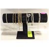 Image 1 : JEWELRY ORGANIZER WITH 12 BRACELETS