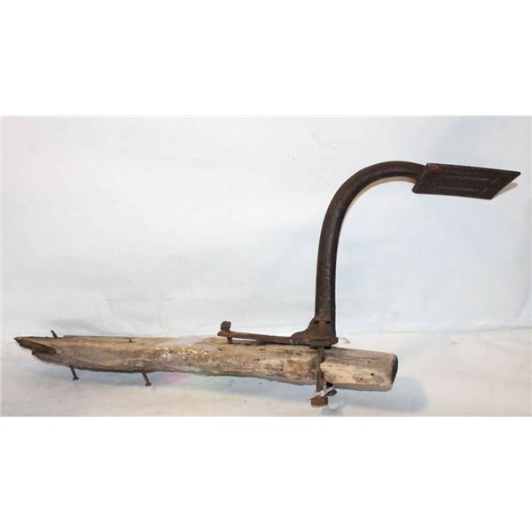 ANTIQUE CAST IRON BUGGY/CARRAIGE STEP EQUESTRIAN-