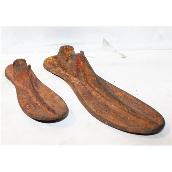 ANTIQUE COLLECTABLE SHOE COBBLER FORM CHILDREN/