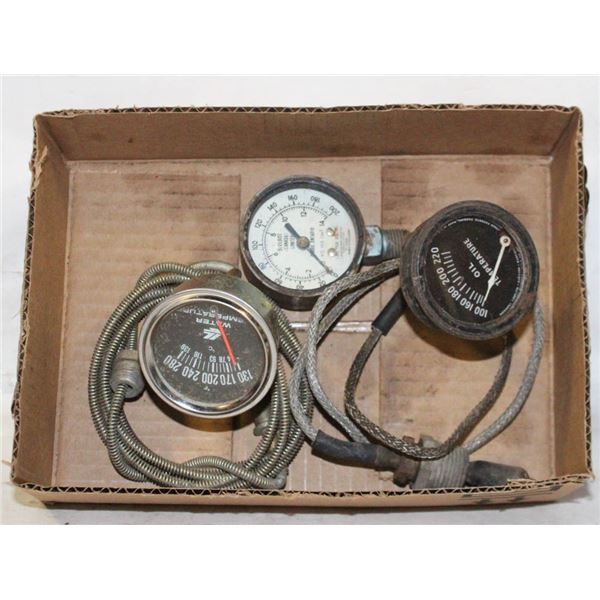 VINTAGE COLLECTABLE GLASS FACE OIL TEMPERATURE