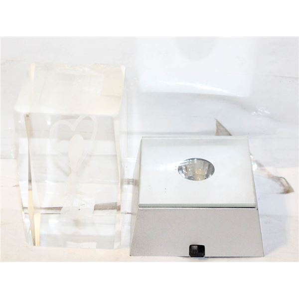 CRYSTAL DOLPHINS WITH LIGHT-UP BASE