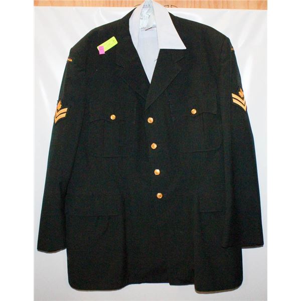 VINTAGE MILITARY COAT & SHIRT LARGE-ESTATE