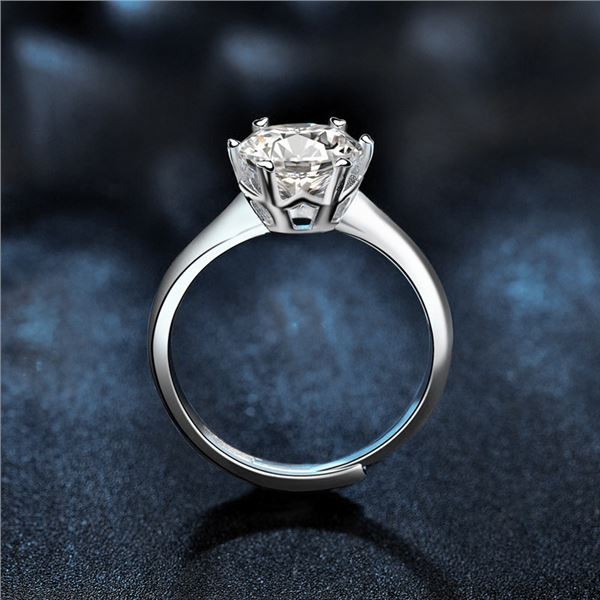 1 CT GRA CERTIFIED ROUND BRILLLIANT MOISSANITE 925S