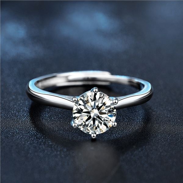 1 CT GRA CERTIFIED ROUND BRILLIANT MOISSANITE