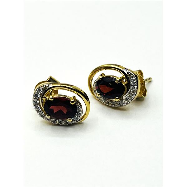 GOLD PLATED STERLING SILVER NATURAL GARNET