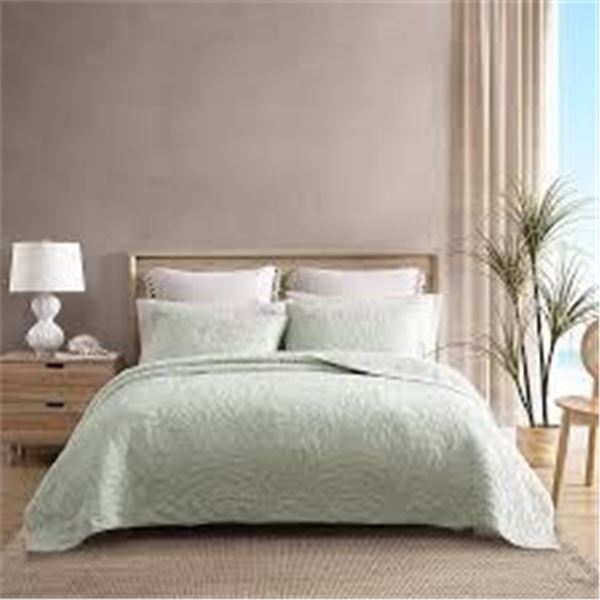 BRAND NEW TOMMY BAHAMA KING QUILT COSTA SERA GREEN