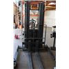 Image 3 : 2021 NOBLE LIFT ELECTRIC STACKER LIFT PS35TSL-169