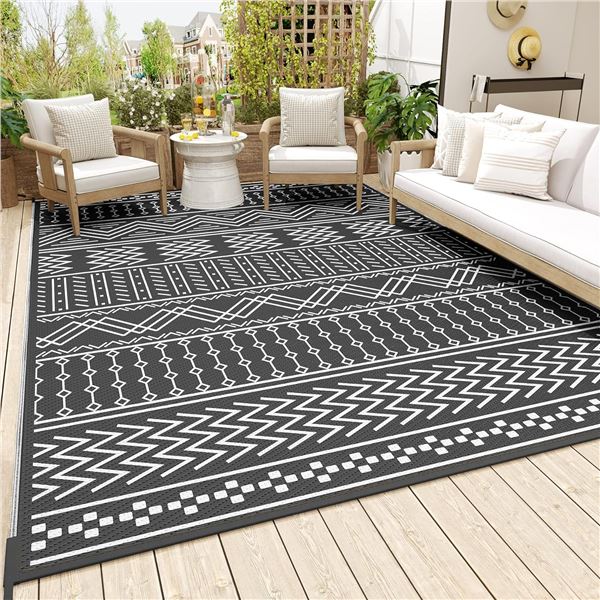 BRAND NEW OUTDOOR RUG PATIO BLACK & WHITE 8X10FT