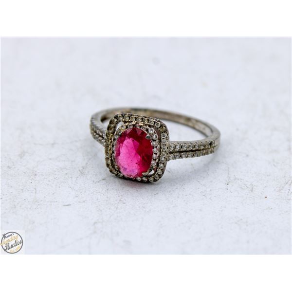 925 STAMPED 2.4 GRAM SILVER RING PINK CENTER