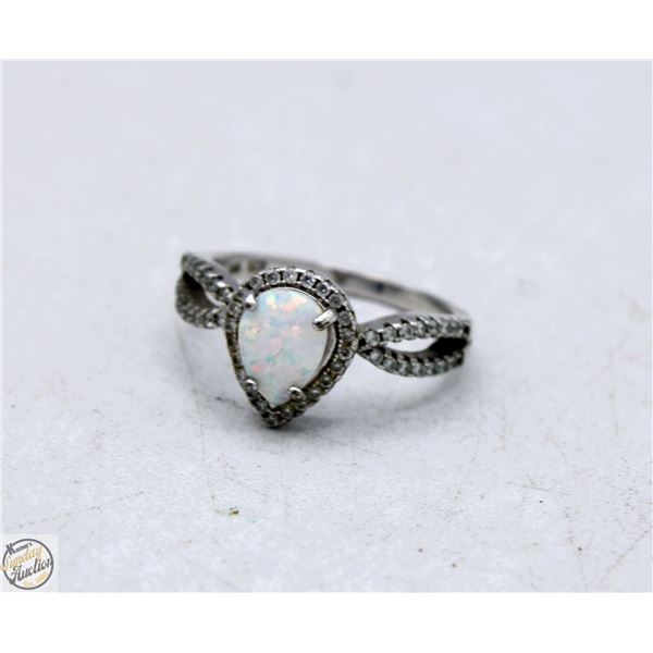 925 STAMPED 2.9G SILVER RING OPAL TEARDROP
