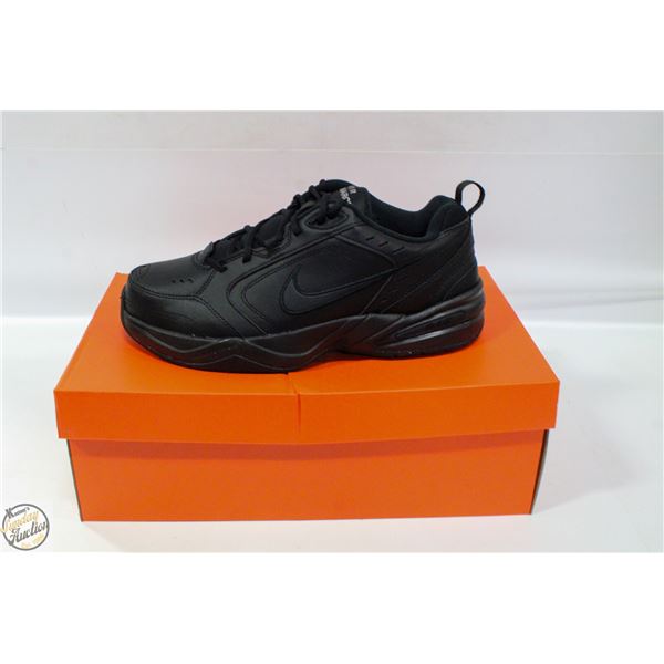 NIKE AIR MONARCH 4E SIZE 10.5